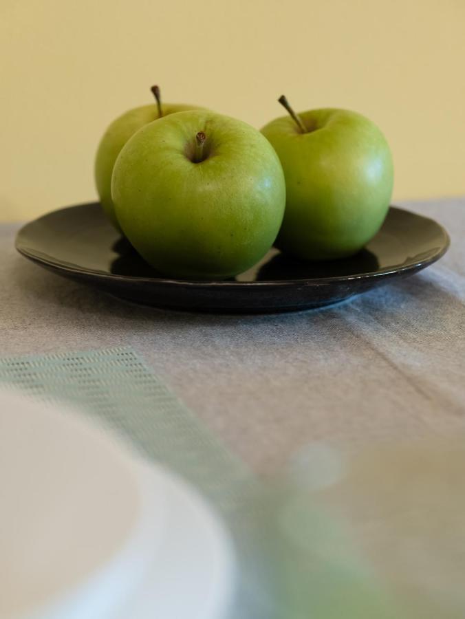 Green Apple Apartment Суботица Екстериор снимка