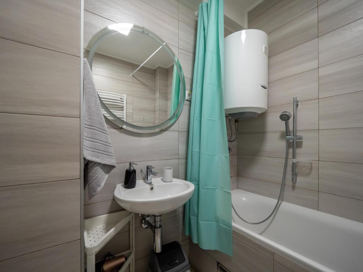 Green Apple Apartment Суботица Екстериор снимка